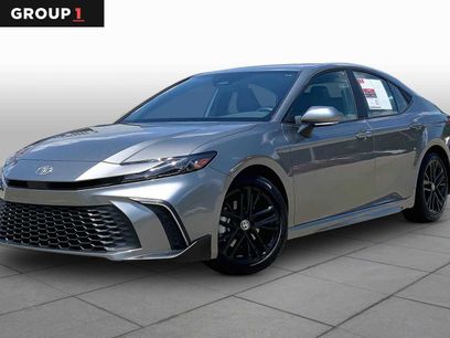 Used 2025 Toyota Camry SE w/ Multimedia Upgrade Package