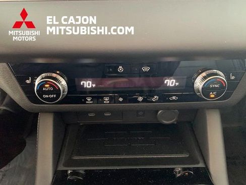 New 2026 Mitsubishi Outlander SE AWD/4WD image 16