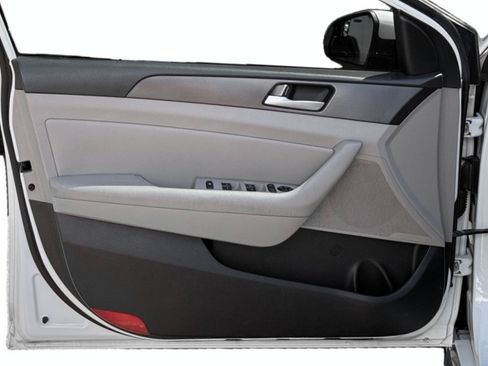 Used 2017 Hyundai Sonata Sport w/ Cargo Package FWD image 13