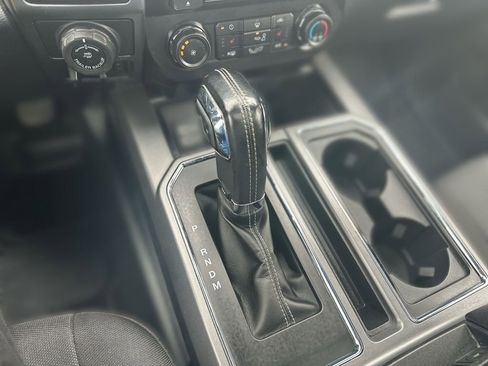 Used 2018 Ford F150 XLT w/ Equipment Group 302A Luxury AWD/4WD image 21