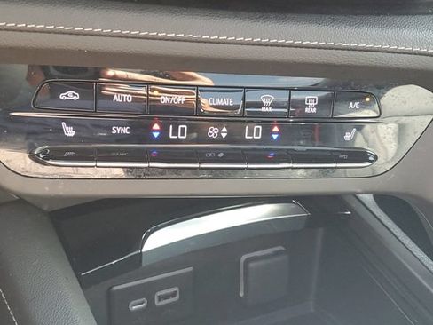 Certified 2023 Buick Envision Essence w/ Sport Touring Package AWD/4WD image 28