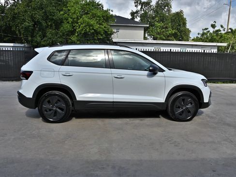 Used 2025 Volkswagen Taos S FWD image 6
