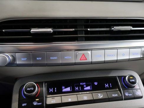 Used 2021 Hyundai Palisade Limited image 23