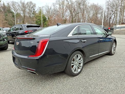 Used 2019 Cadillac XTS Luxury image 4