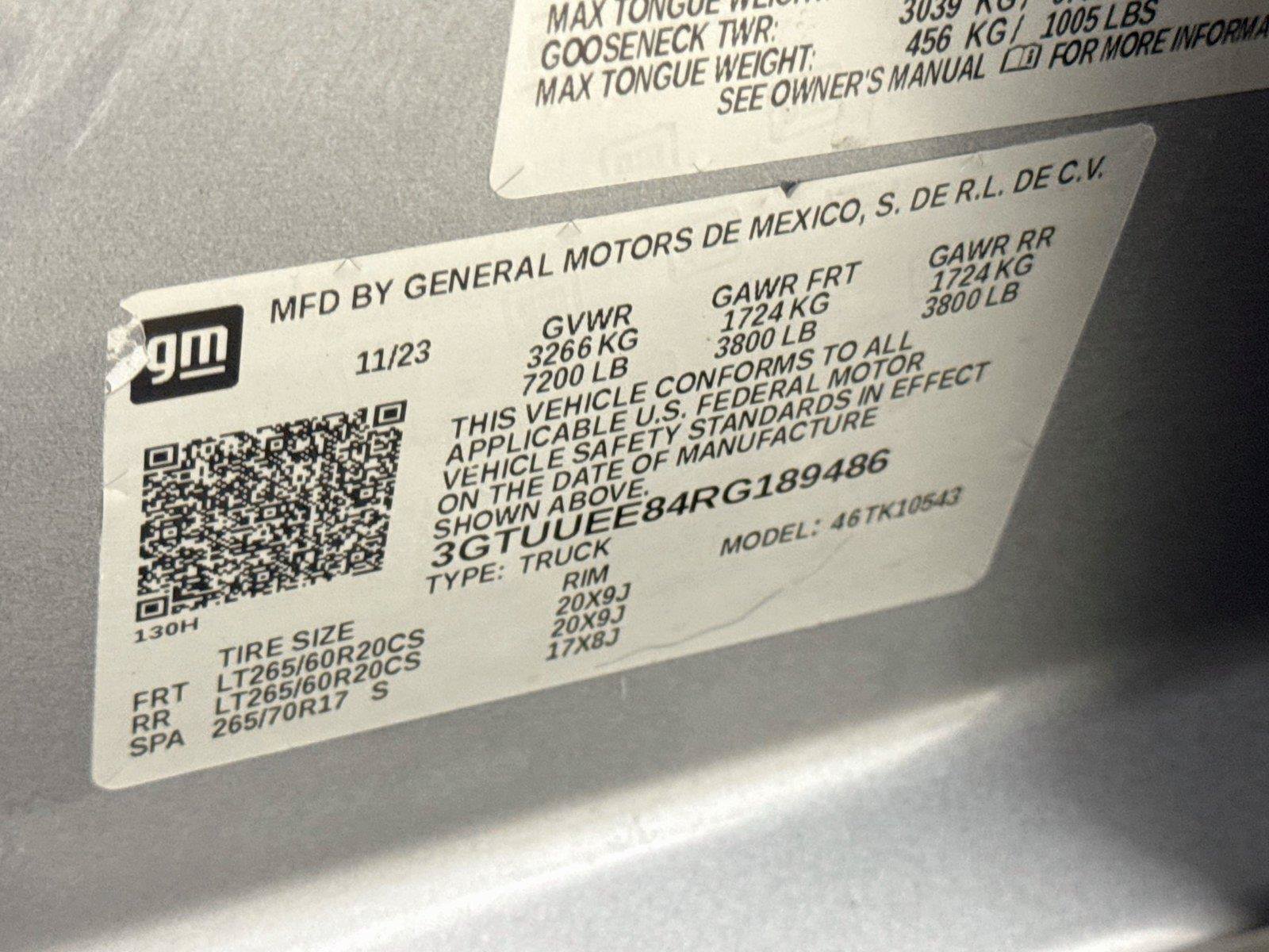 Used 2024 GMC Sierra 1500 AT4 w/ Technology Package AWD/4WD image 32