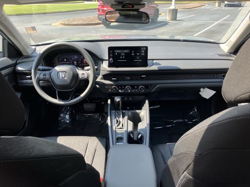 Used 2026 Honda Accord SE image 33
