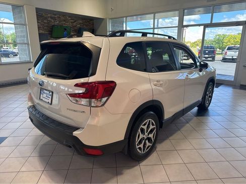 Used 2023 Subaru Forester Premium AWD/4WD image 13