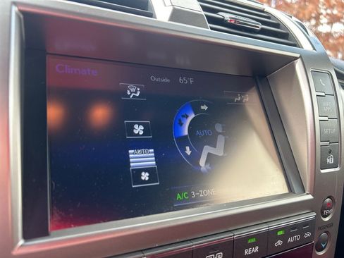 Used 2020 Lexus GX 460 Luxury image 18