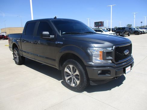 Used 2020 Ford F150 XL w/ Equipment Group 101A Mid AWD/4WD image 8