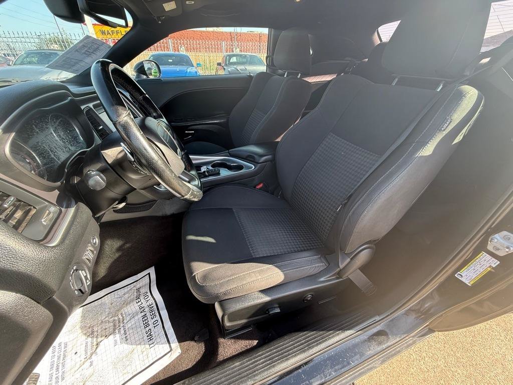 Used 2019 Dodge Challenger R/T RWD image 10