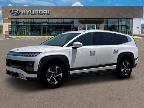 New 2026 Hyundai Ioniq 9 S image 2