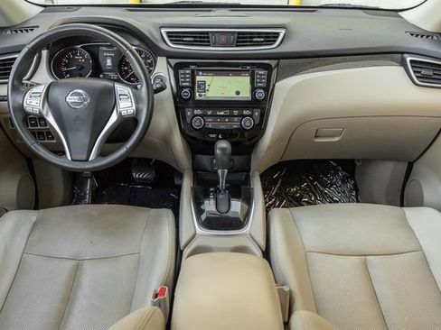 Used 2016 Nissan Rogue SL image 7