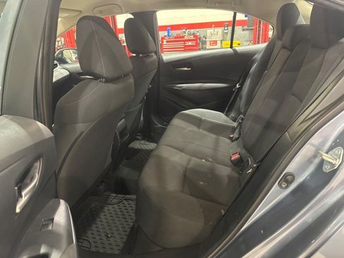 Used 2021 Toyota Corolla LE FWD image 6