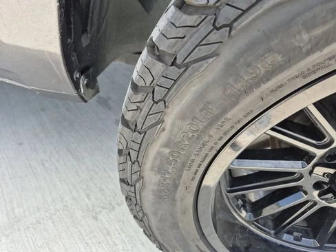 Used 2019 RAM 1500 Tradesman RWD image 11
