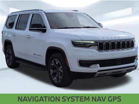 Used 2024 Jeep Wagoneer Series III AWD/4WD image 8