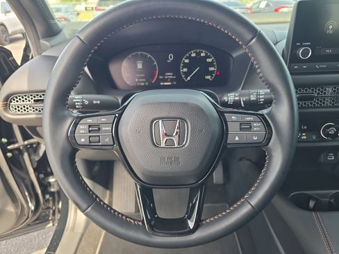 Certified 2025 Honda HR-V Sport image 24