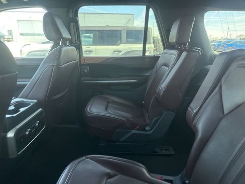 Used 2024 Ford Expedition Max Limited image 11