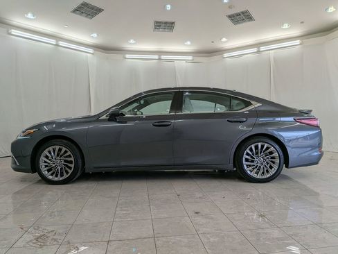 Certified 2024 Lexus ES 350 Luxury w/ Technology Package image 5