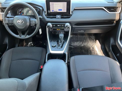 Certified 2024 Toyota RAV4 LE AWD/4WD image 18