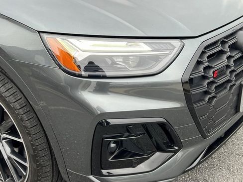 Certified 2025 Audi SQ5 Premium Plus w/ Premium Plus Package image 9
