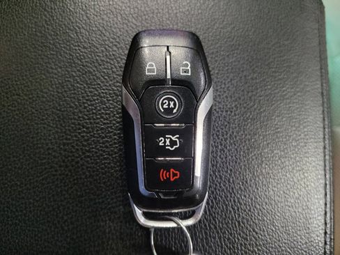 Used 2016 Ford Explorer Limited AWD/4WD image 32