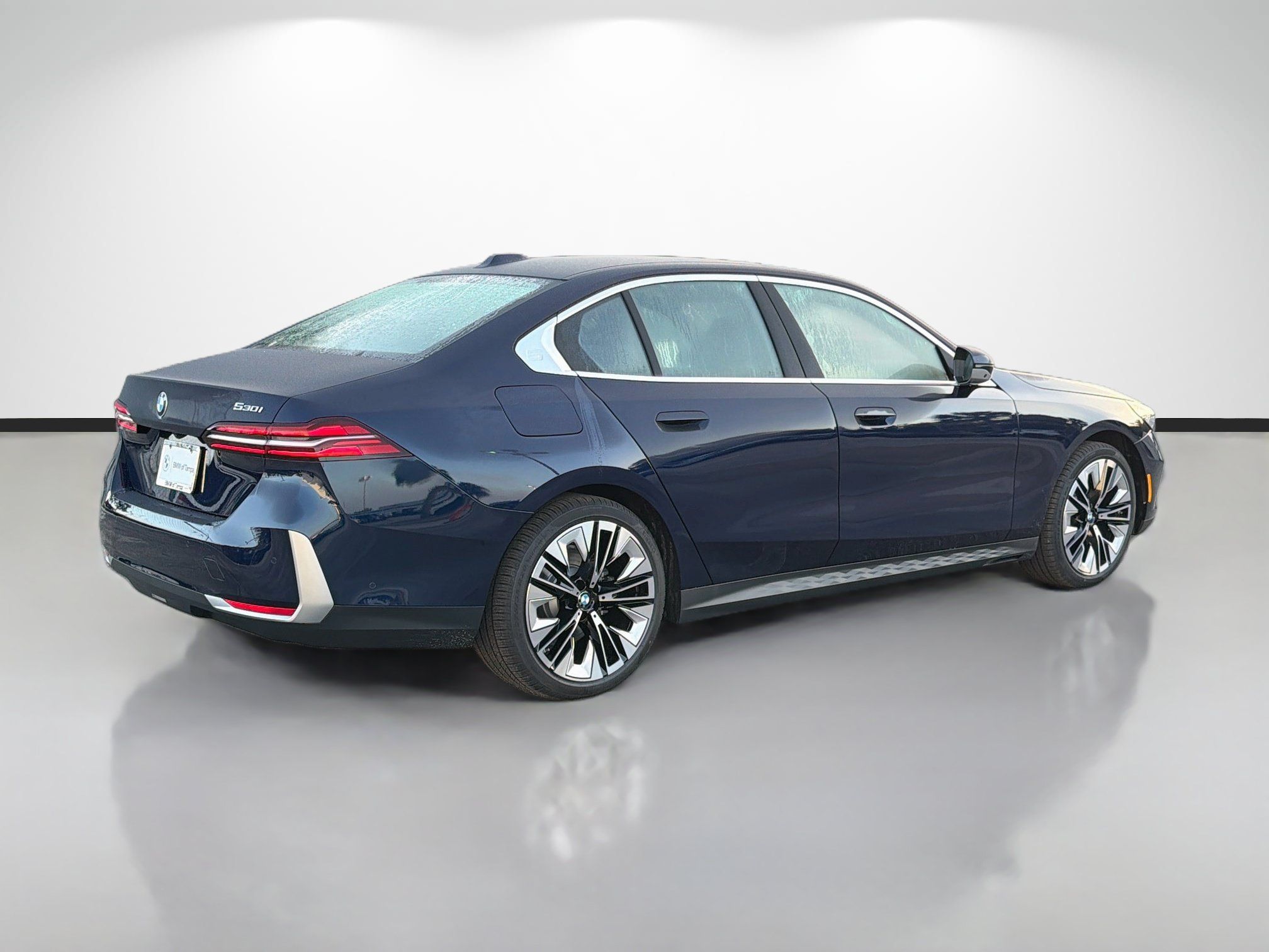 New 2027 BMW 530i RWD image 3
