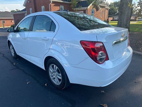 Used 2016 Chevrolet Sonic LT FWD image 8