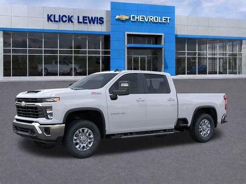 New 2026 Chevrolet Silverado 2500 LT image 2