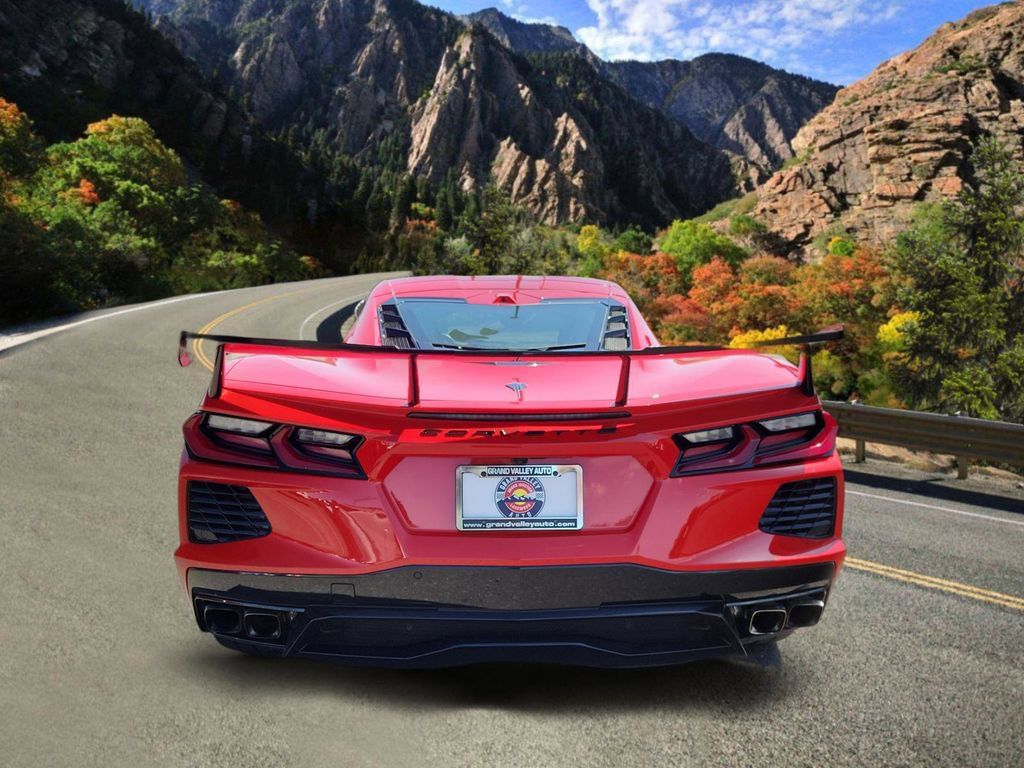 Used 2020 Chevrolet Corvette Stingray Premium Cpe w/ 3LT Preferred Equipment Group RWD image 4
