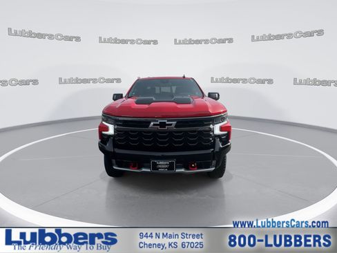 Used 2025 Chevrolet Silverado 1500 ZR2 image 3
