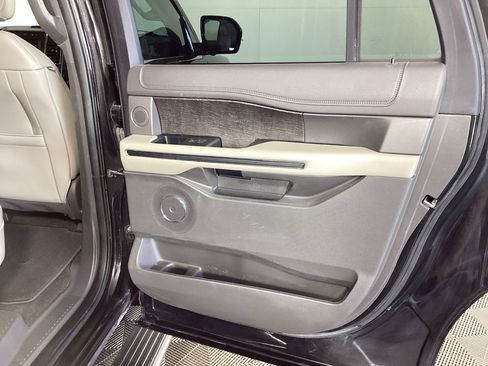 Used 2021 Ford Expedition Max Limited AWD/4WD image 10