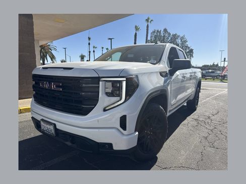 Certified 2023 GMC Sierra 1500 Elevation w/ X31 Off-Road Package AWD/4WD image 1
