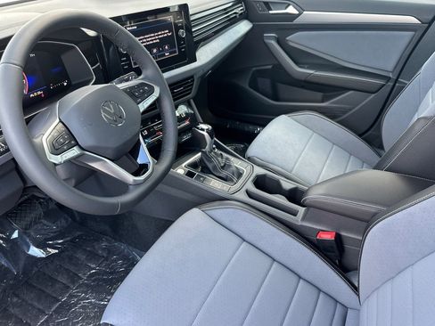New 2026 Volkswagen Jetta SE image 10