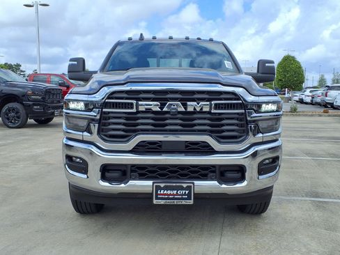 New 2026 RAM 2500 Tradesman AWD/4WD image 5