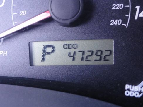 Used 2010 Toyota Corolla LE image 20