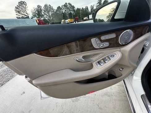 Used 2016 Mercedes-Benz C 300 4MATIC Sedan image 11