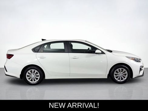 Used 2021 Kia Forte Sedan FWD image 2