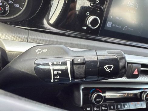 Used 2021 Kia K5 LXS image 13