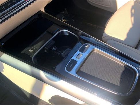 Used 2025 Mercedes-Benz GLA 250 4MATIC image 12