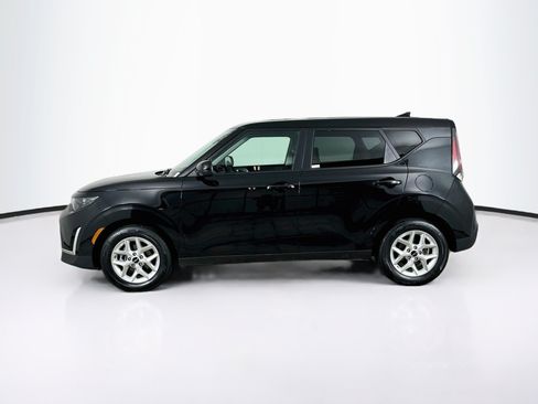 Used 2025 Kia Soul LX w/ LX Technology Package FWD image 4