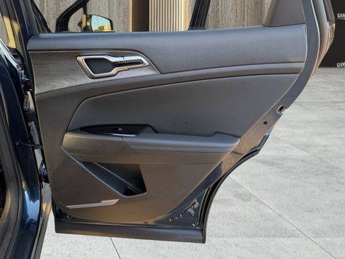 Used 2025 Kia Sportage X-Line image 36