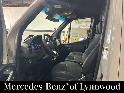 New 2026 Mercedes-Benz Sprinter 2500 image 10