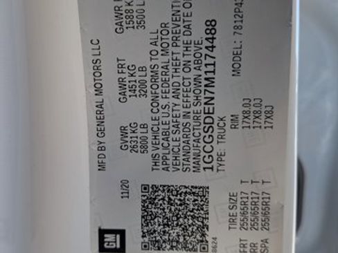 Used 2021 Chevrolet Colorado Z71 w/ Safety Package image 16