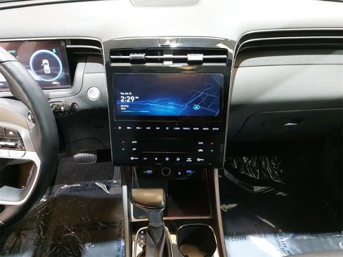 Certified 2024 Hyundai Santa Cruz Limited image 19