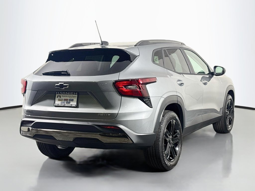 New 2026 Chevrolet Trax ACTIV w/ Sunroof Package FWD image 7