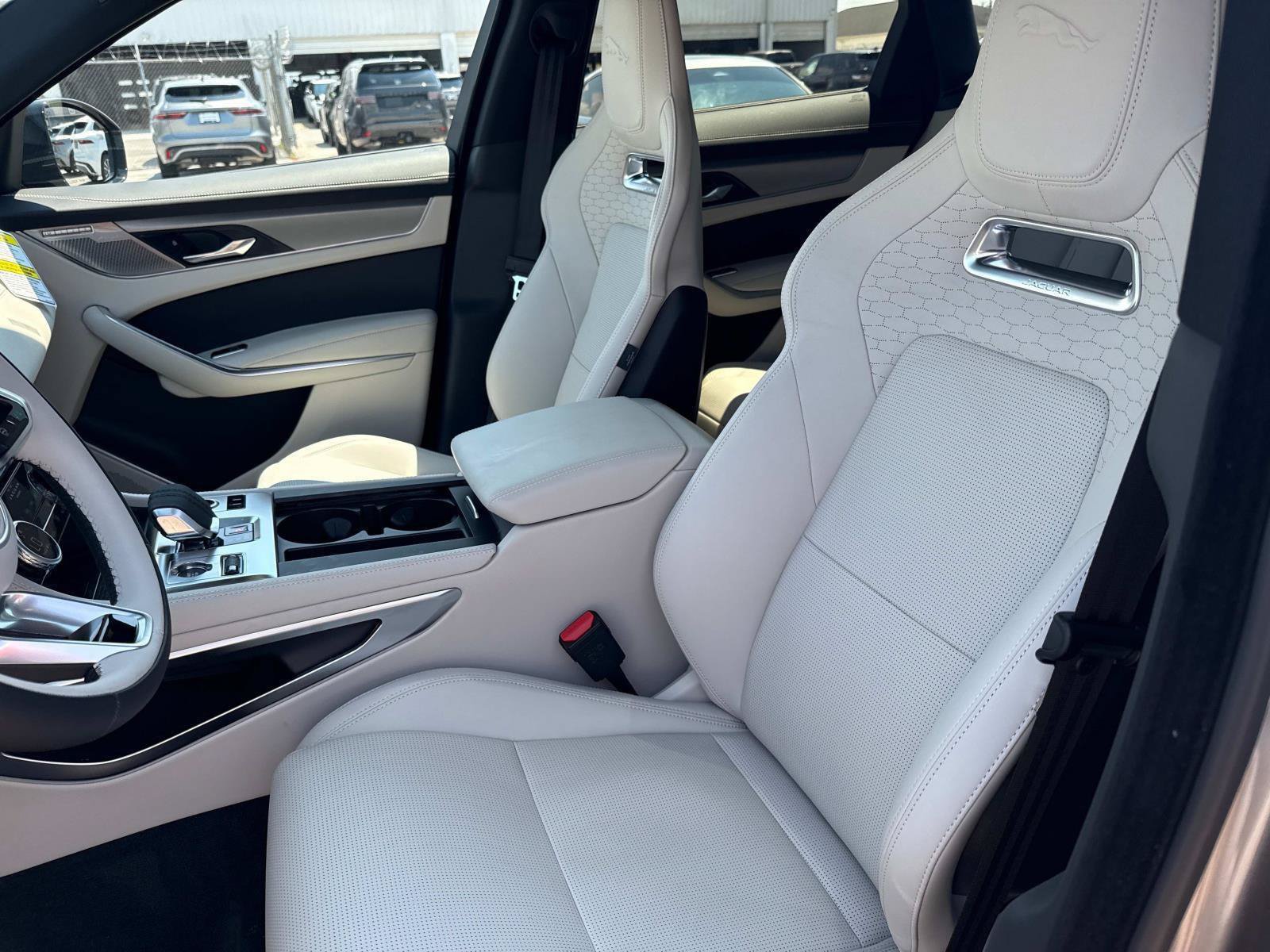New 2026 Jaguar F-PACE R-Dynamic S AWD/4WD image 10