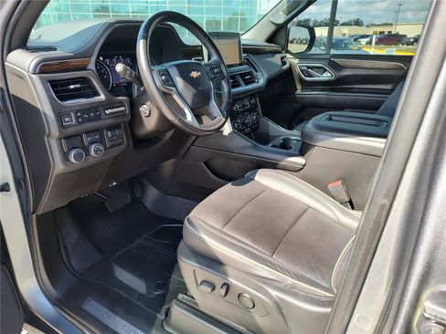 Used 2021 Chevrolet Tahoe Premier w/ Premium Package image 2