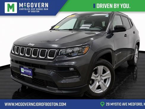 Used 2022 Jeep Compass Latitude w/ Convenience Group image 1
