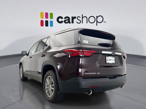 Used 2023 Chevrolet Traverse LT AWD/4WD image 3