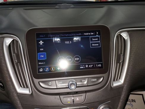 Used 2023 Chevrolet Malibu LT image 22